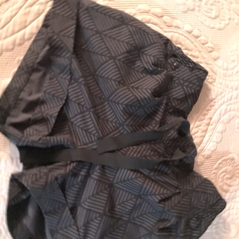 Lulu casual/active shorts